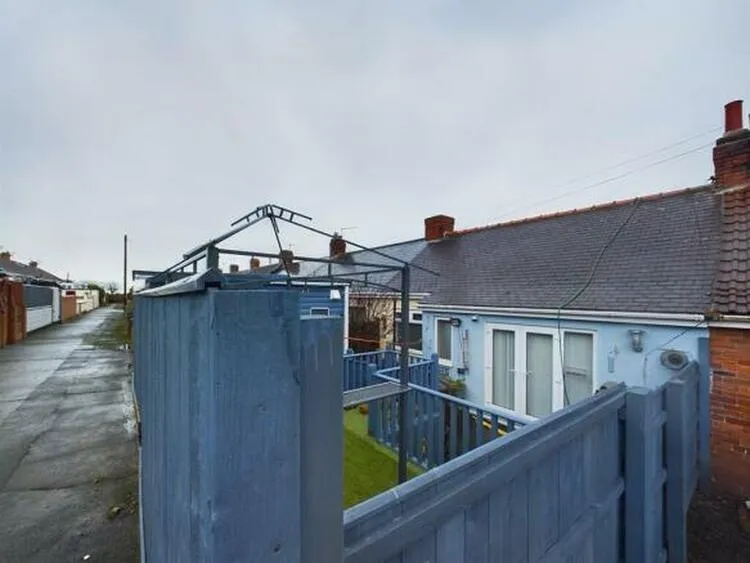2 bedroom Bungalow in Peterlee