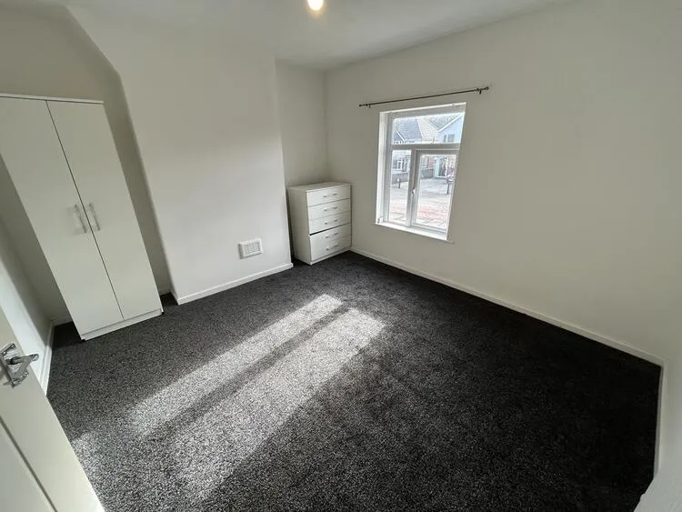 2 bedroom Terraced House in Stoke-On-Trent
