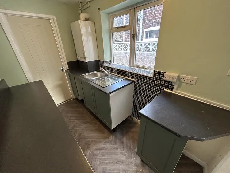 2 bedroom Terraced House in Stoke-On-Trent