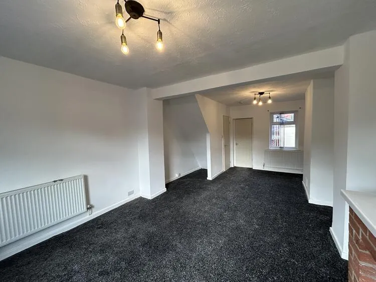 2 bedroom Terraced House in Stoke-On-Trent