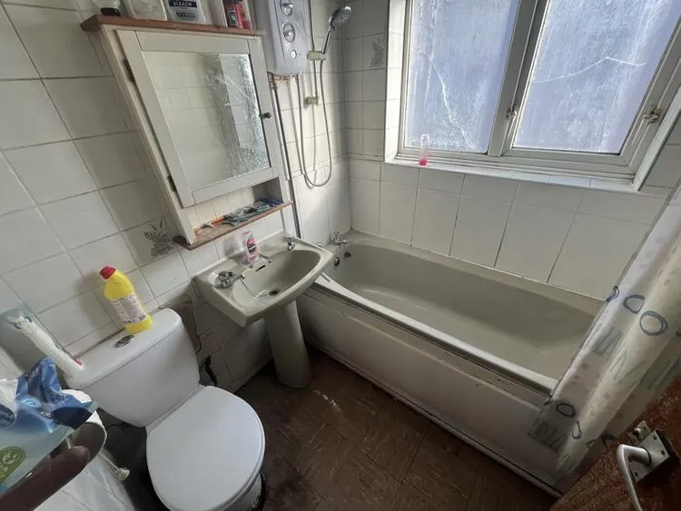 2 bedroom Maisonette in Burton-on-Trent