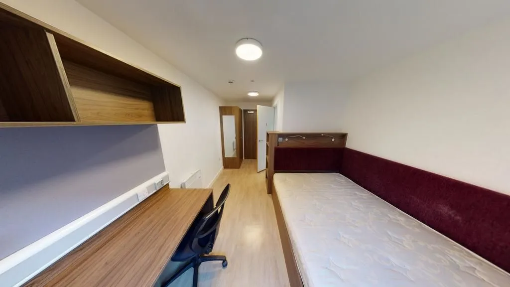 Room 134, Flat B15 Phoenix Place, Liverpool, Merseyside, L5 3AA