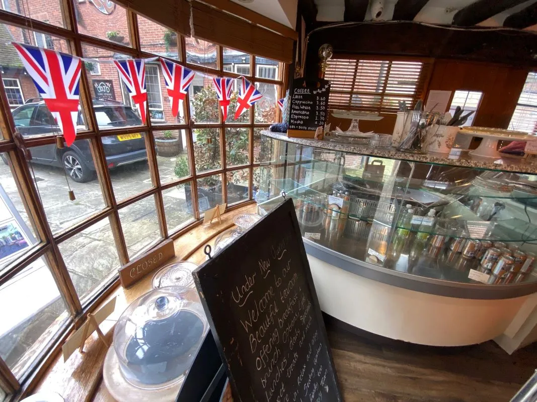 4 Queens Head Court, Newark, Nottinghamshire, NG24 1EL