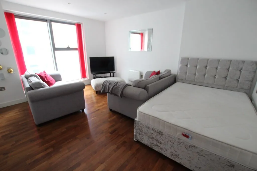 Apartment 18 1 William Jessop Way, Liverpool, Merseyside, L3 1DJ