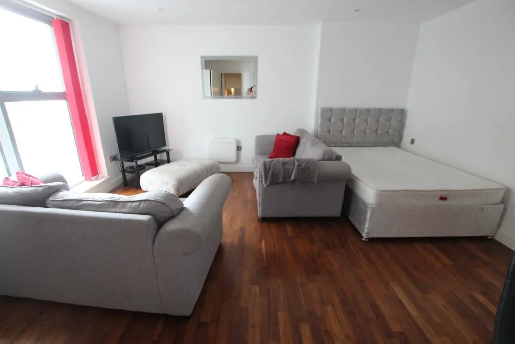 Apartment 18 1 William Jessop Way, Liverpool, Merseyside, L3 1DJ