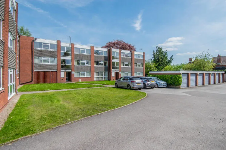2 bedroom Apartment in Bromsgrove