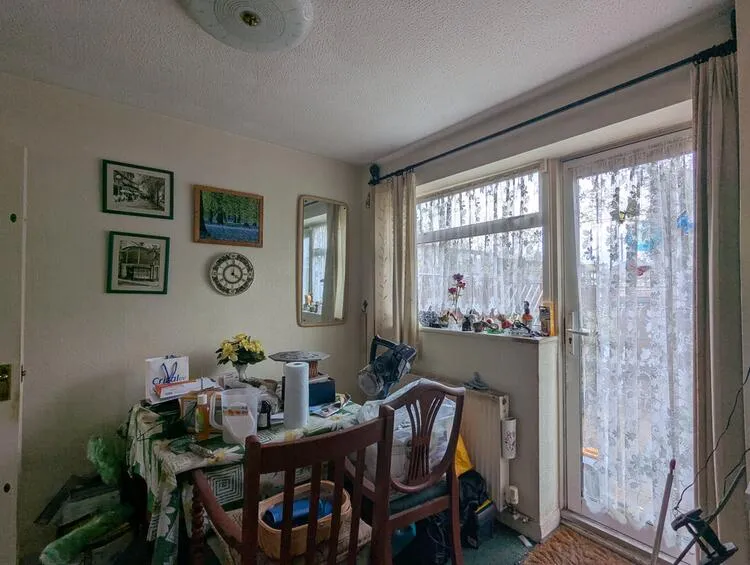 3 bedroom Semi-detached house in Sutton