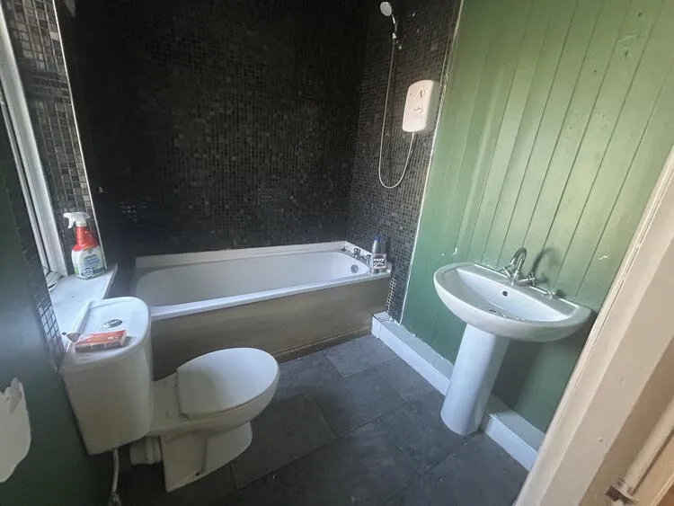 3 bedroom Semi-detached house in Doncaster