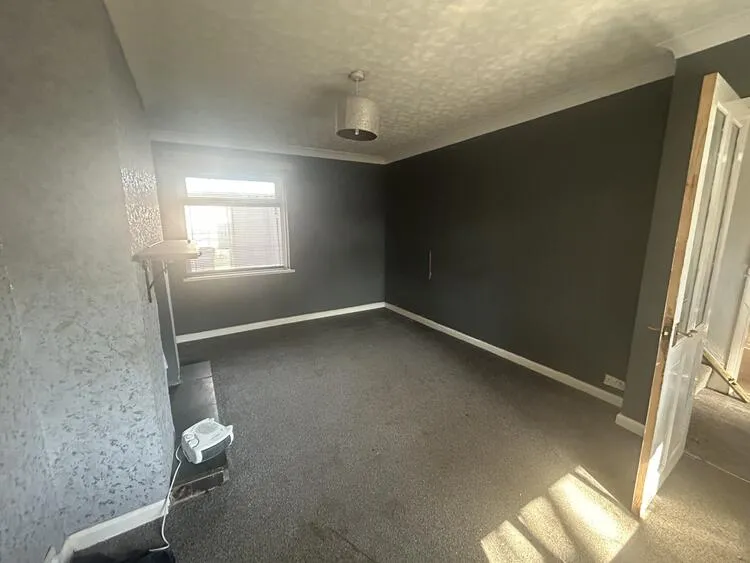 3 bedroom Semi-detached house in Doncaster