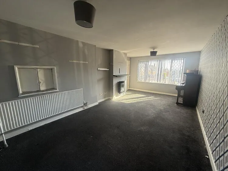3 bedroom Semi-detached house in Nottingham