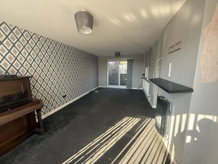 3 bedroom Semi-detached house in Nottingham