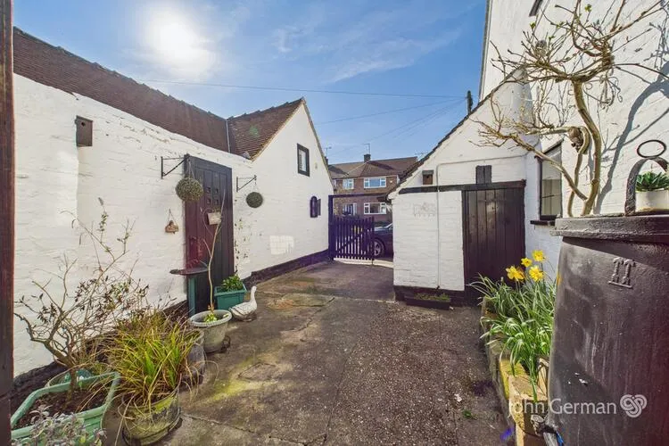 2 bedroom End of terrace house in Burton-On-Trent