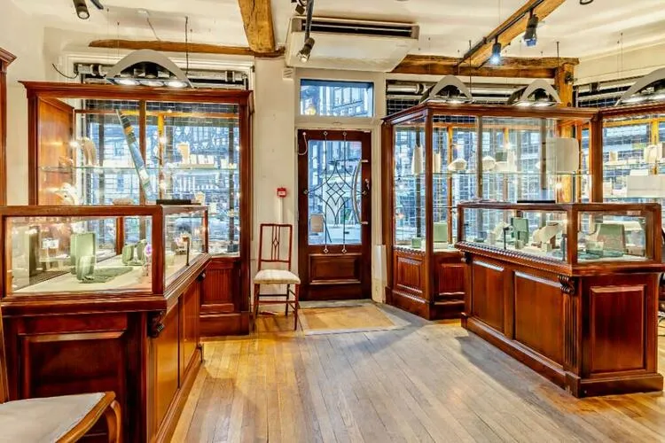 Commercial Property in Ludlow