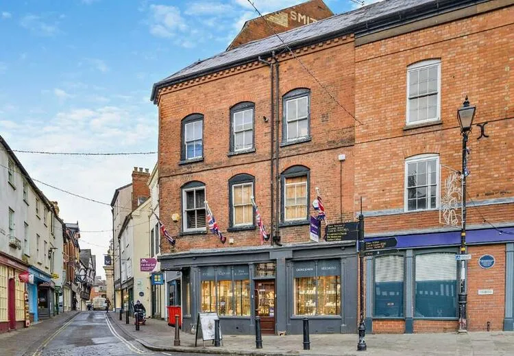 Commercial Property in Ludlow