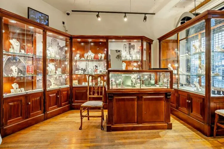 Commercial Property in Ludlow