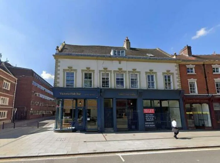 8 bedroom End of terrace house in Derby