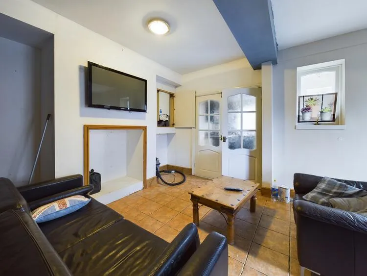 2 bedroom Semi-detached house in Derby