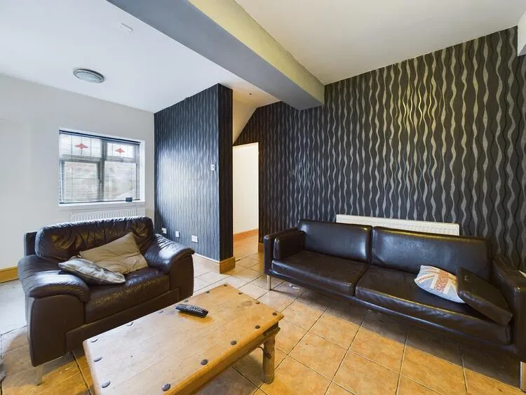 2 bedroom Semi-detached house in Derby
