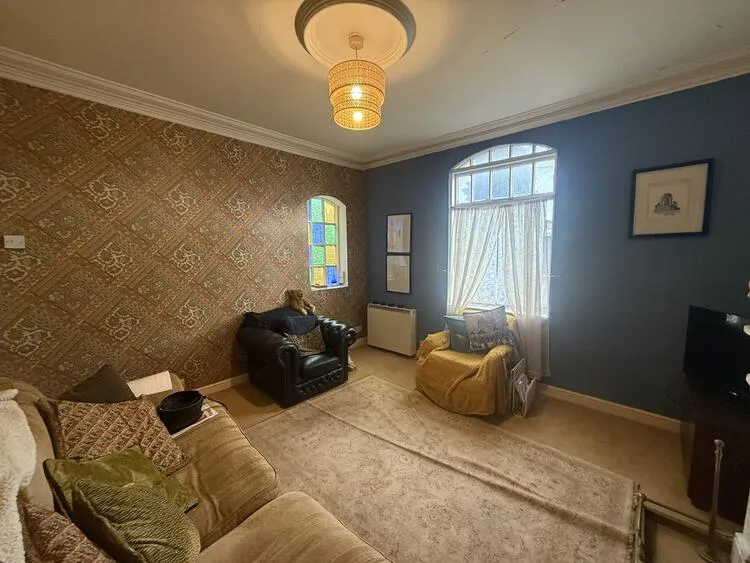 3 bedroom Semi-detached house in Nottingham