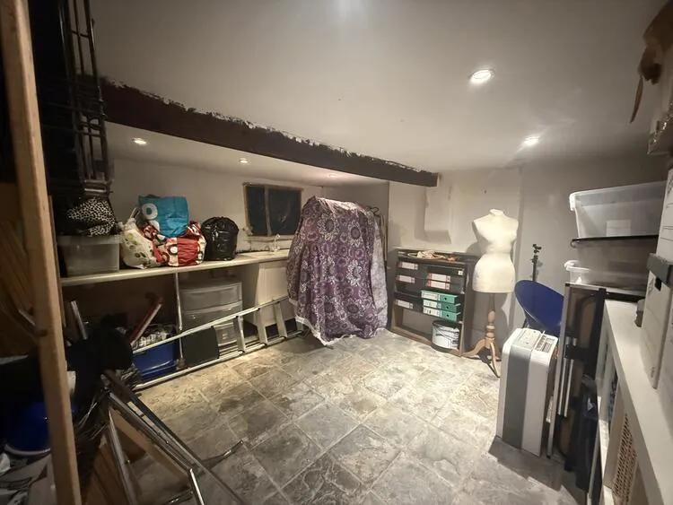 3 bedroom Semi-detached house in Nottingham