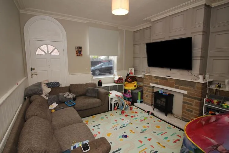 2 bedroom Terraced House in Nottingham