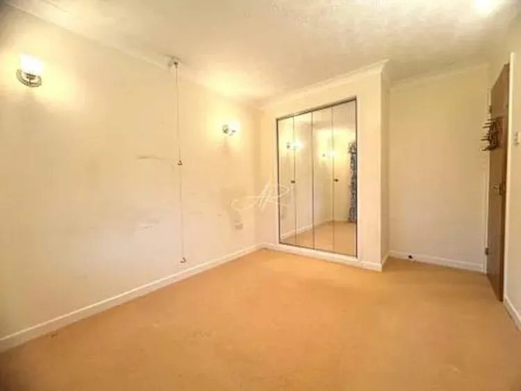 1 bedroom Retirement property in Wolverhampton
