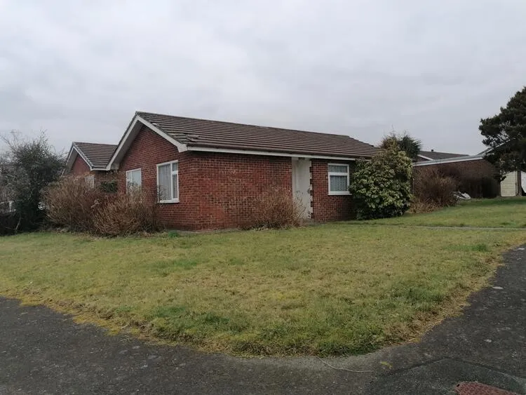 3 bedroom Detached bungalow in Cardigan