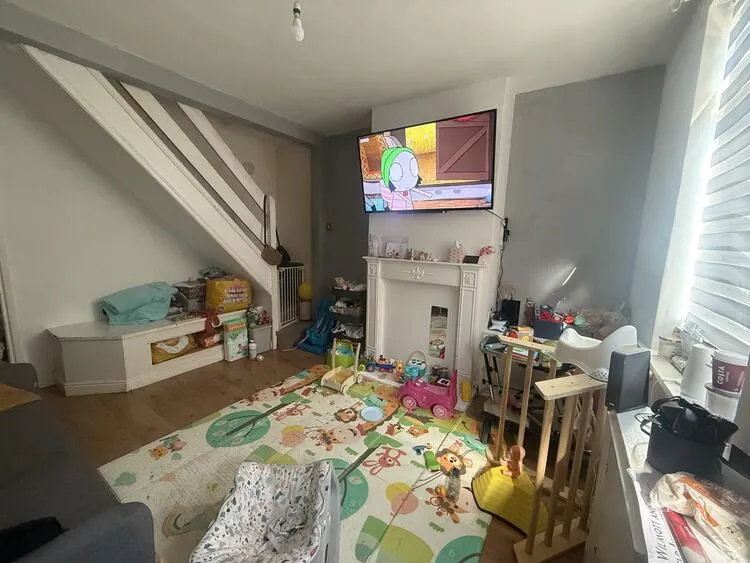 2 bedroom Terraced House in Nottingham