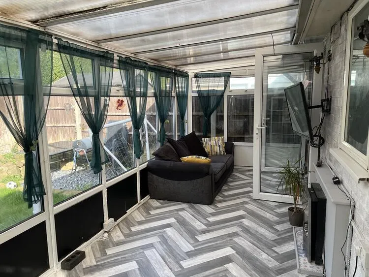 2 bedroom Semi-detached bungalow in Derby