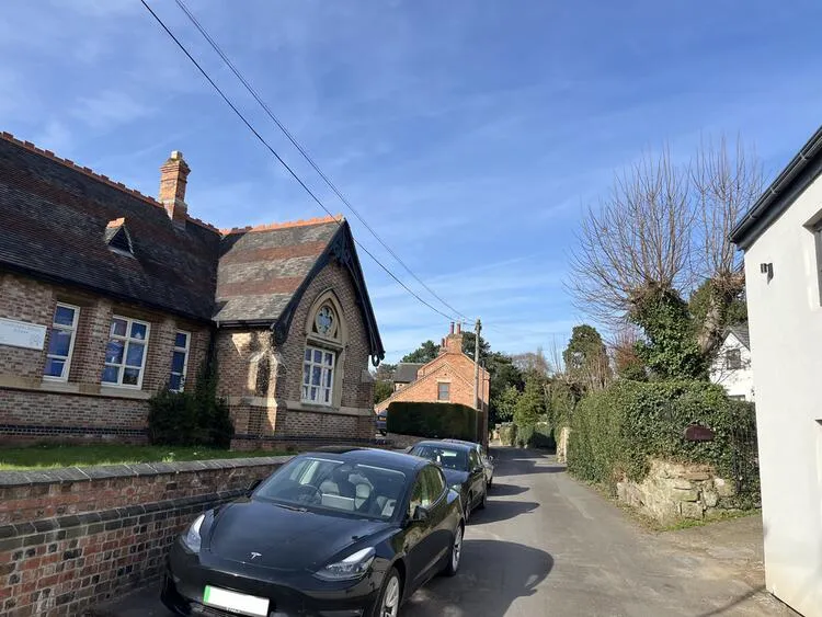 2 bedroom Semi-detached bungalow in Derby