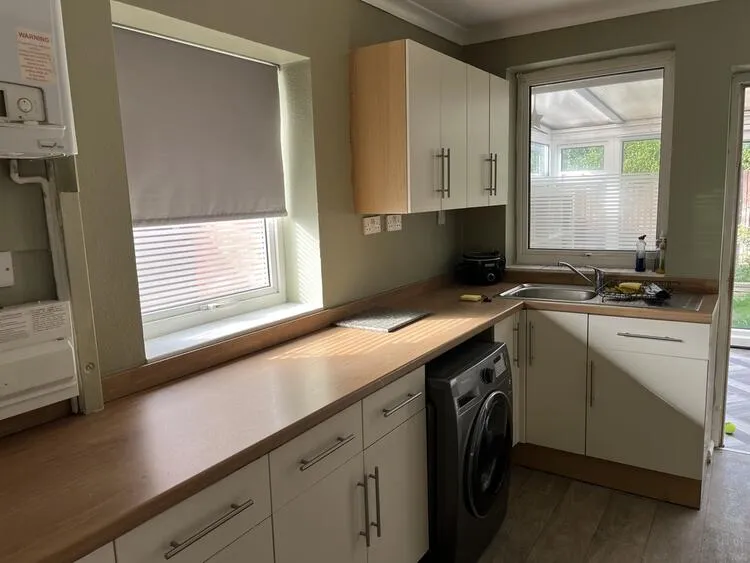 2 bedroom Semi-detached bungalow in Derby