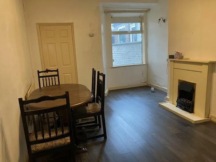 2 bedroom Terraced House in Stoke-On-Trent