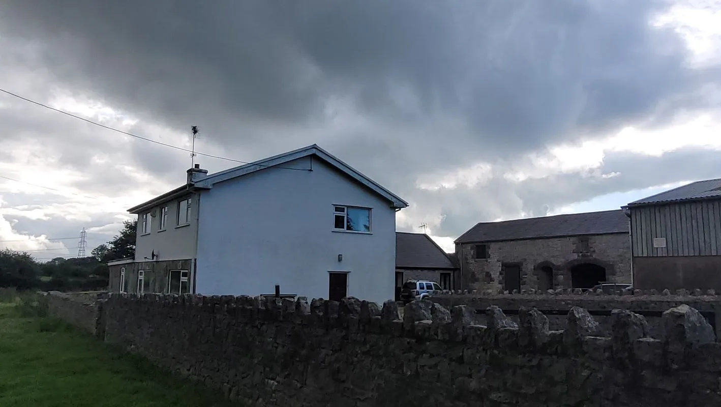 Ffrith Farmhouse Brynford, Holywell, Clwyd, CH8 8LP