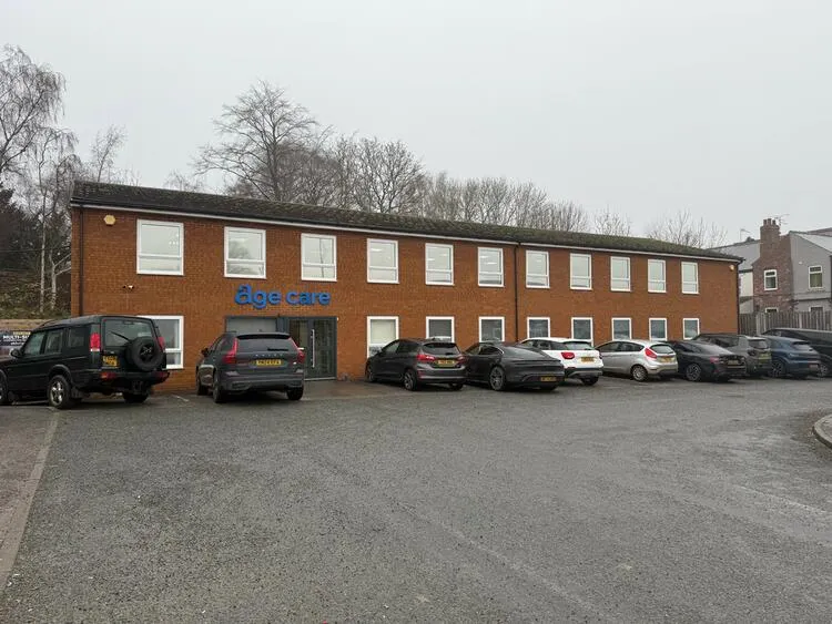 Commercial Property in Chesterfield
