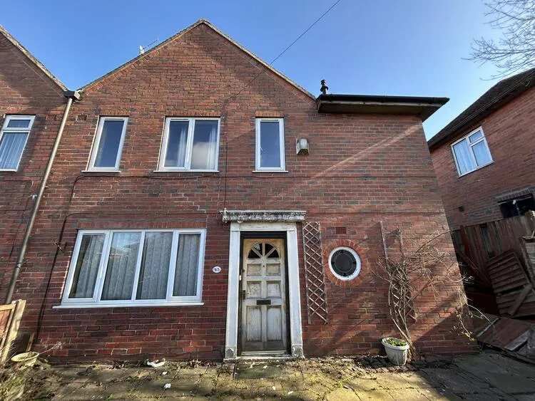 3 bedroom Semi-detached house in Stoke-On-Trent