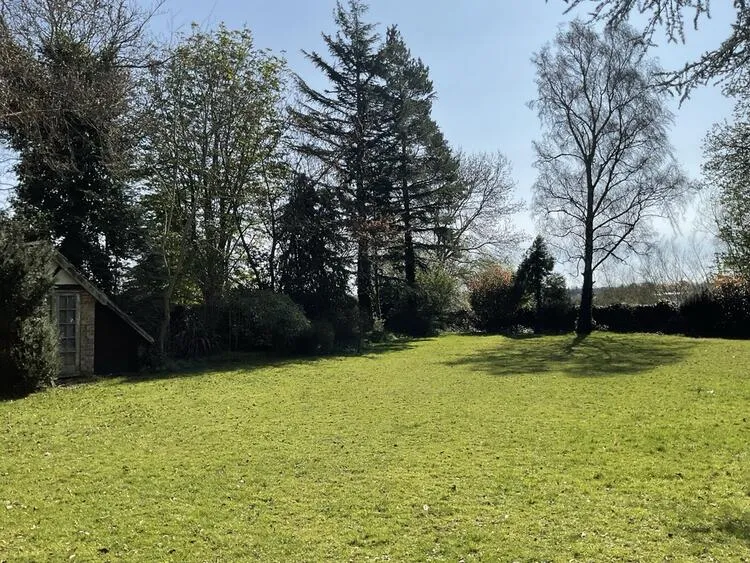 4 bedroom Semi-detached house in Derby