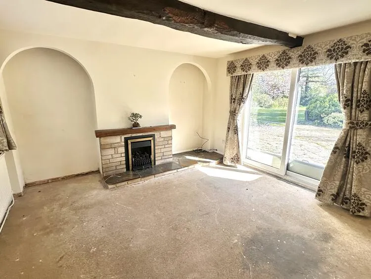 4 bedroom Semi-detached house in Derby