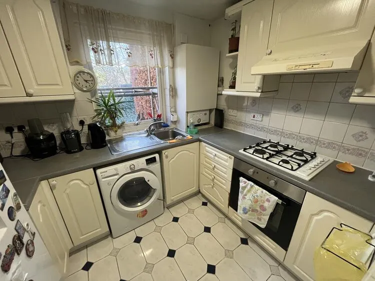 2 bedroom Flat in Burton-On-Trent