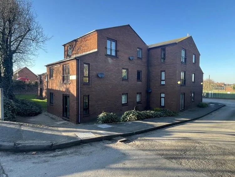 2 bedroom Flat in Burton-On-Trent