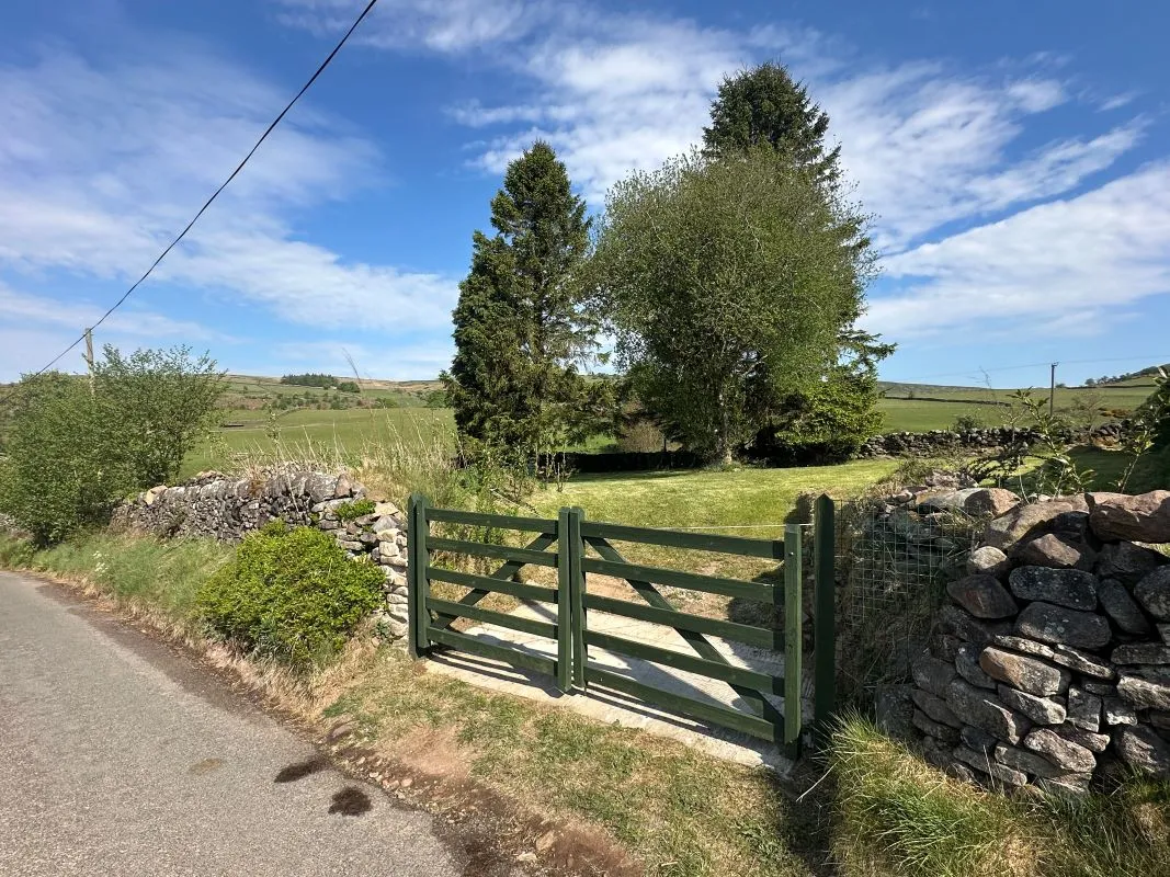 Land on New Road Quarnford, Buxton, Derbyshire, SK17 0SS