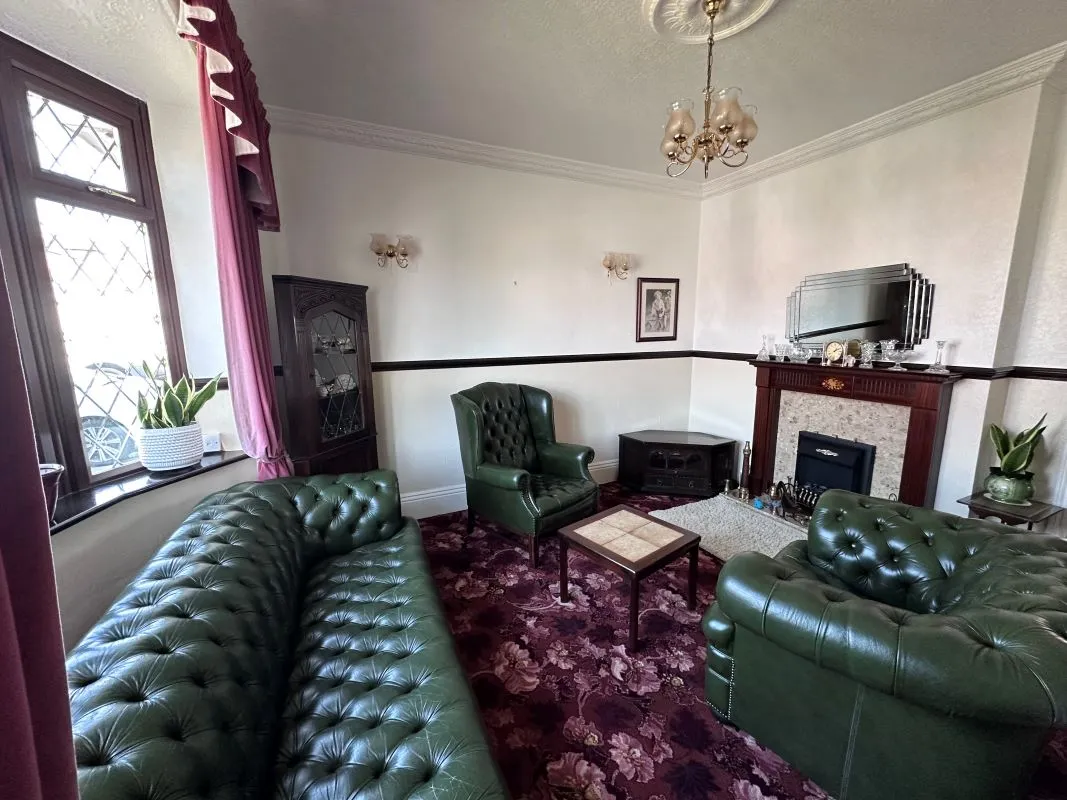 49 Handsworth Crescent, Sheffield, South Yorkshire, S9 4BN
