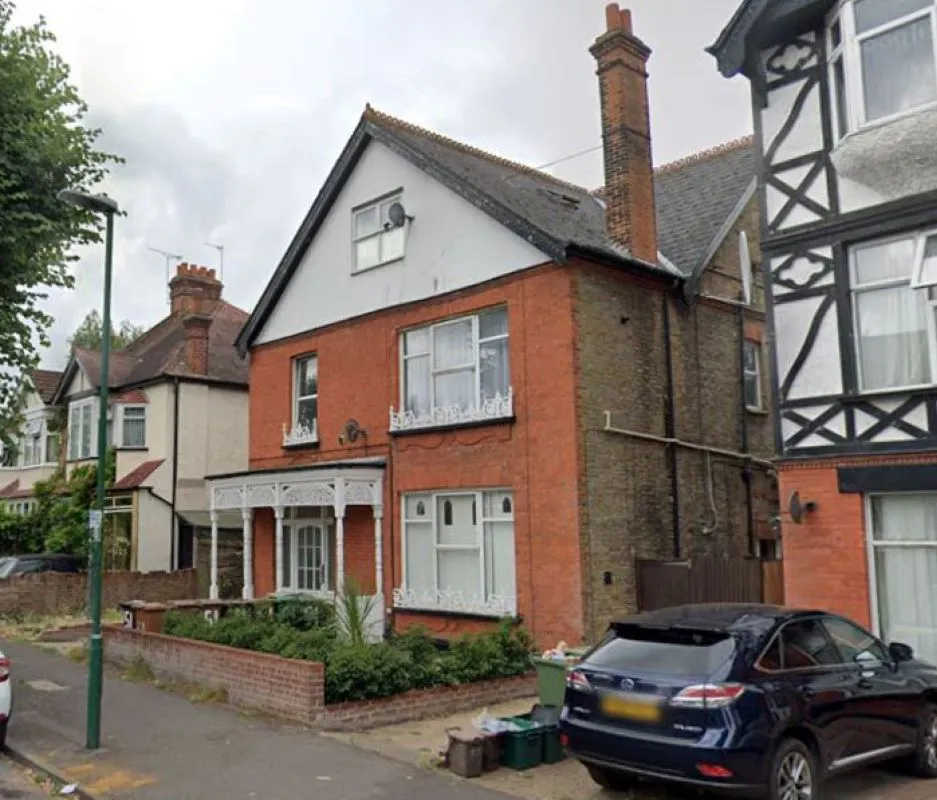 Flat 4, 51 St James' Road, Sutton, SM1 2TG