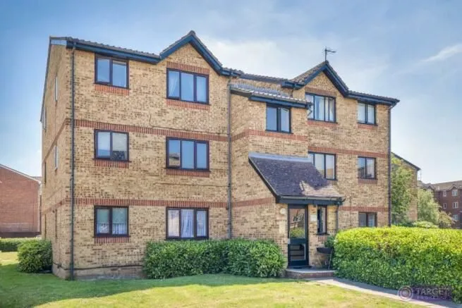 65 Chaffinch Close, Edmonton, N9 8UG
