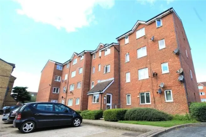 65 Chaffinch Close, Edmonton, N9 8UG