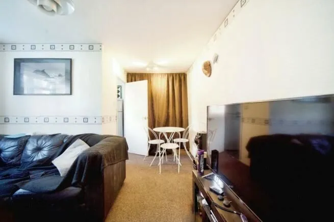 65 Chaffinch Close, Edmonton, N9 8UG
