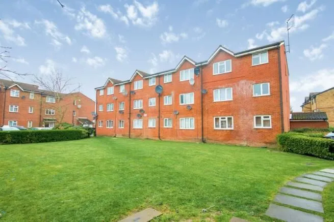65 Chaffinch Close, Edmonton, N9 8UG