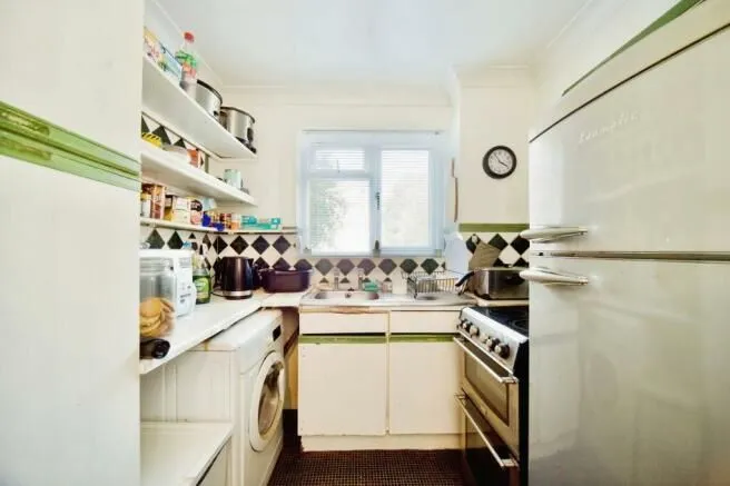 65 Chaffinch Close, Edmonton, N9 8UG