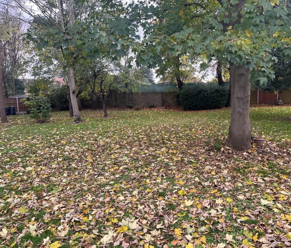 Apartment 12 Queenswood Lodge, 61a Main Road, Romford, Essex, RM2 5EH