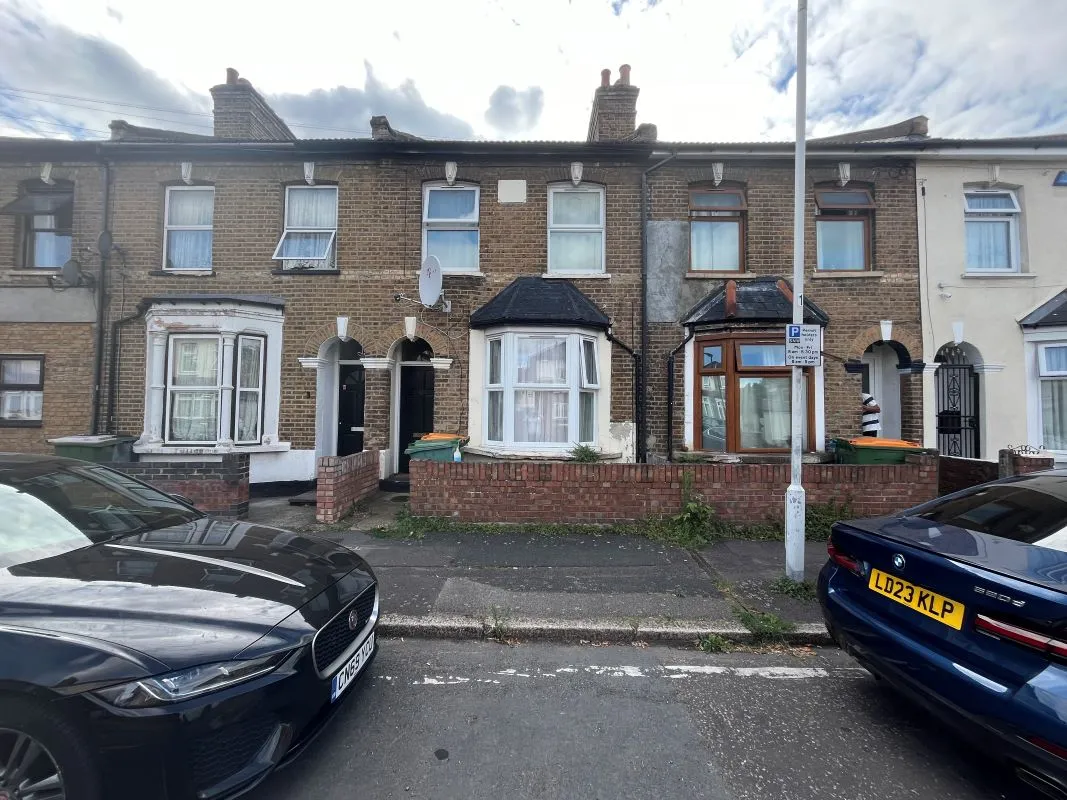 41 Dunmow Road, Stratford, London, E15 1TZ