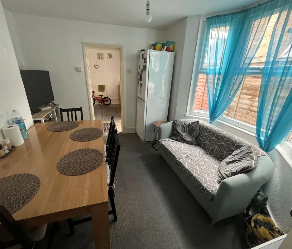 41 Dunmow Road, Stratford, London, E15 1TZ